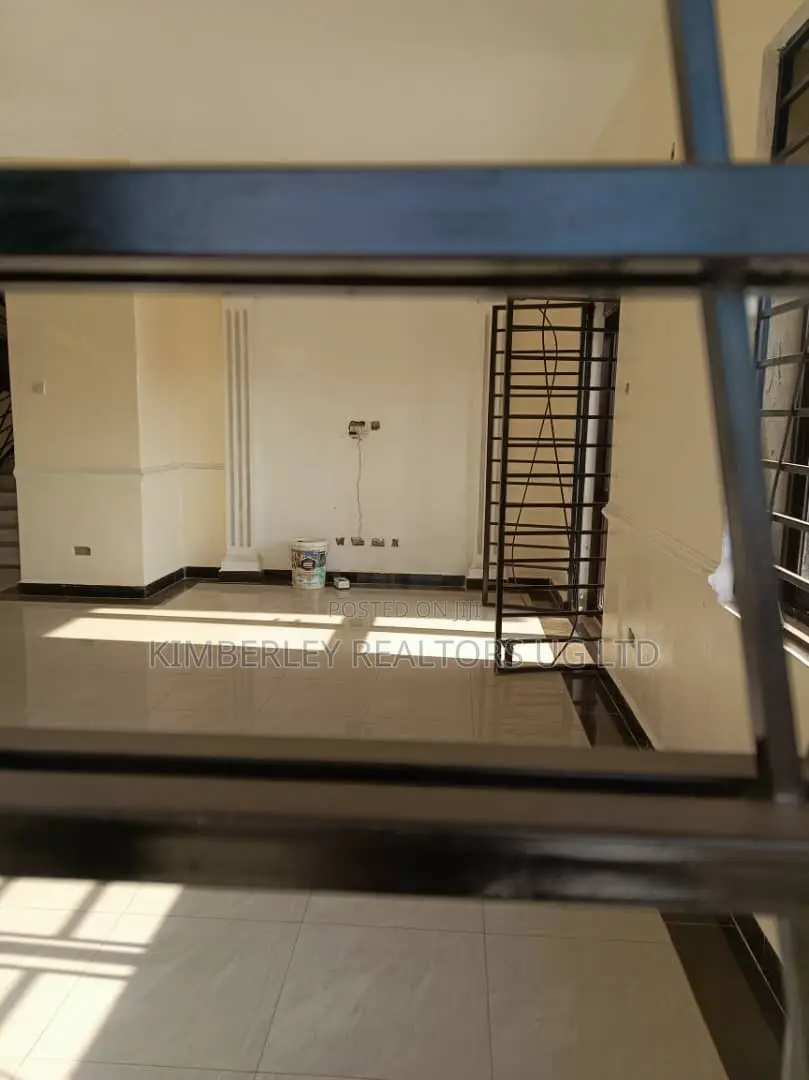 4bdrm House in Division A for sale