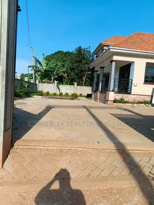 4bdrm House in Division A for sale