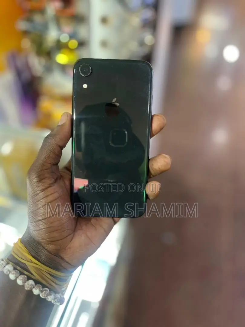 Apple iPhone XR 128 GB Black