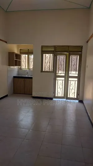 8bdrm Apartment in Namirembe~Mengo, Rubaga for sale