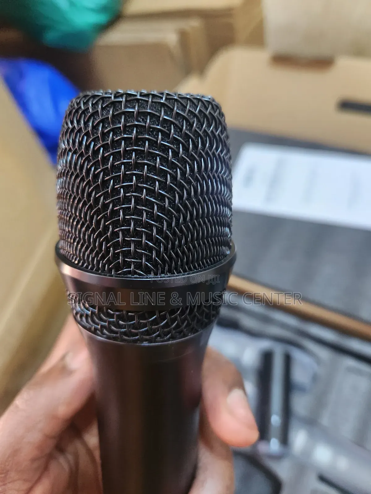 Shure 4 Wireless Microphone Uhf