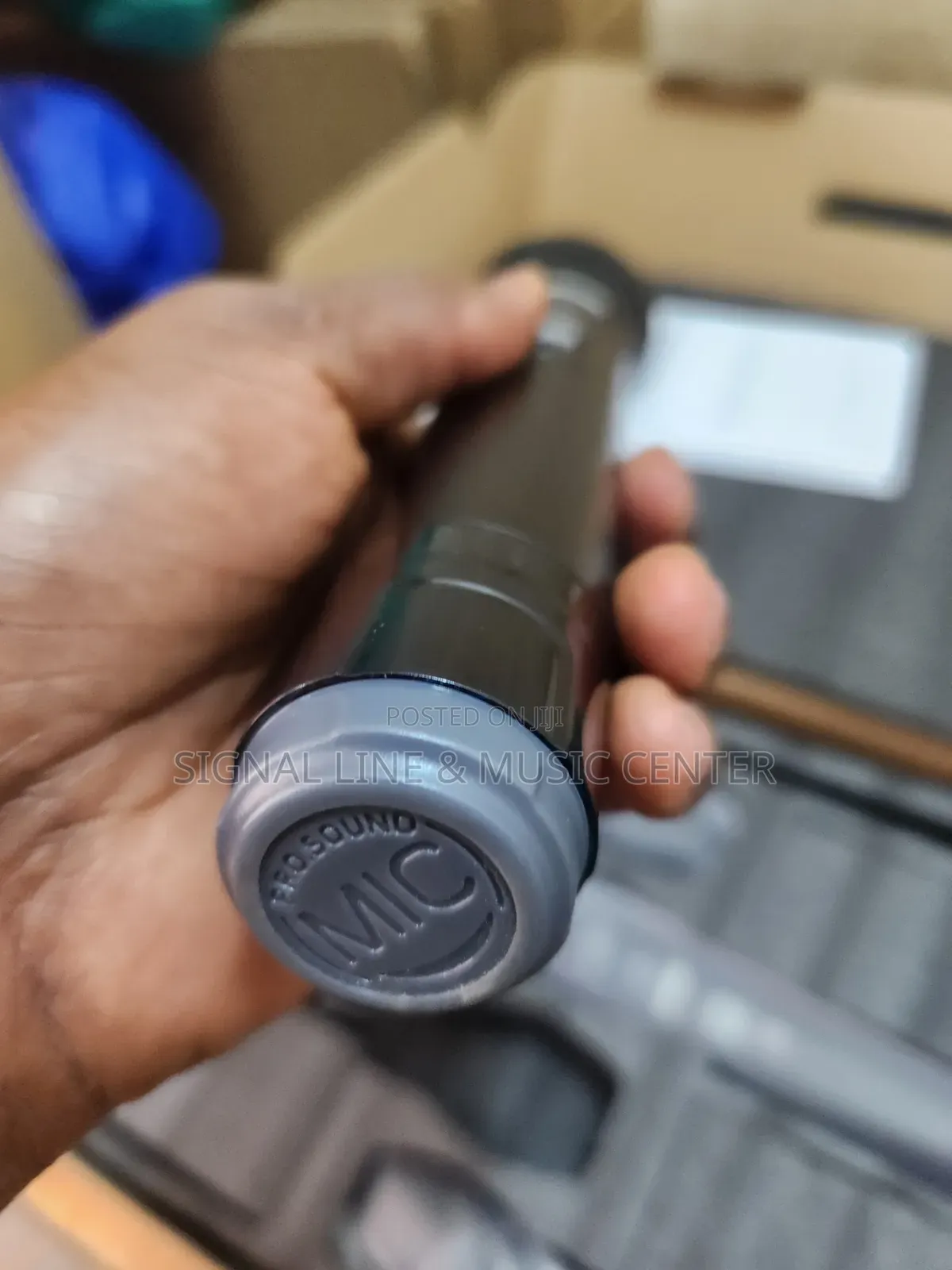 Shure 4 Wireless Microphone Uhf