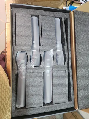 Shure 4 Wireless Microphone Uhf