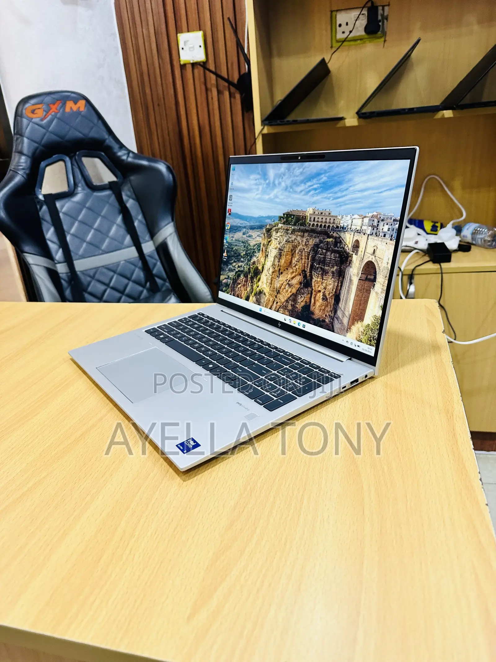 New Laptop HP EliteBook 860 G10 16GB Intel Core Ultra 5 SSD 512GB