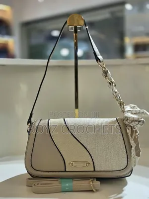Lady Shoulder Bag