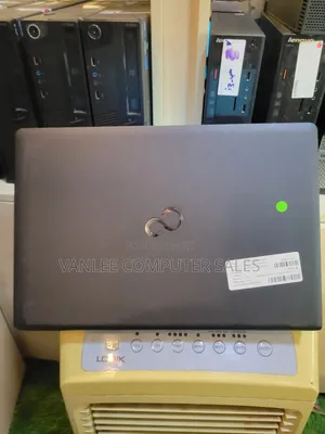 Laptop Fujitsu Lifebook A555 4GB Intel Core i5 HDD+SSD 320GB