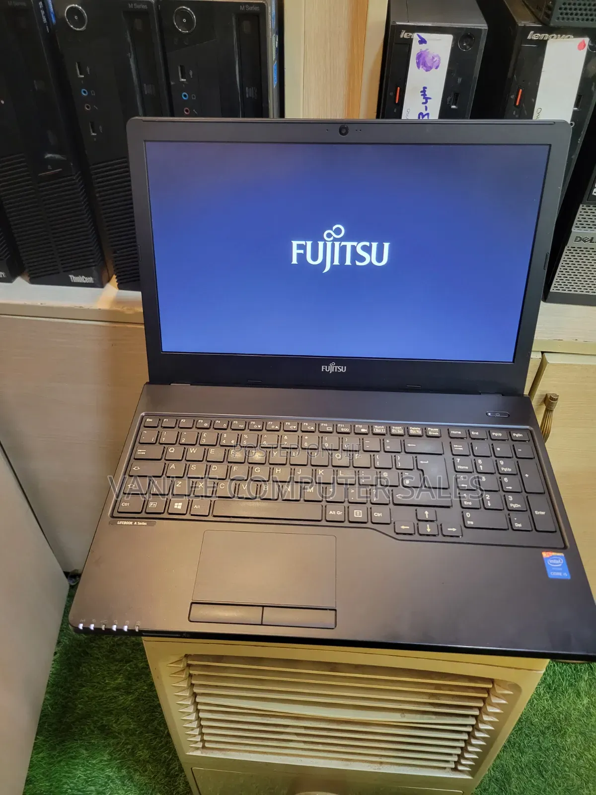 Laptop Fujitsu Lifebook A555 4GB Intel Core i5 HDD+SSD 320GB