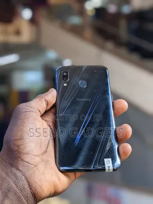 Samsung Galaxy A30 64 GB Gray