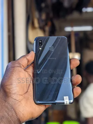 Samsung Galaxy A30 64 GB Silver