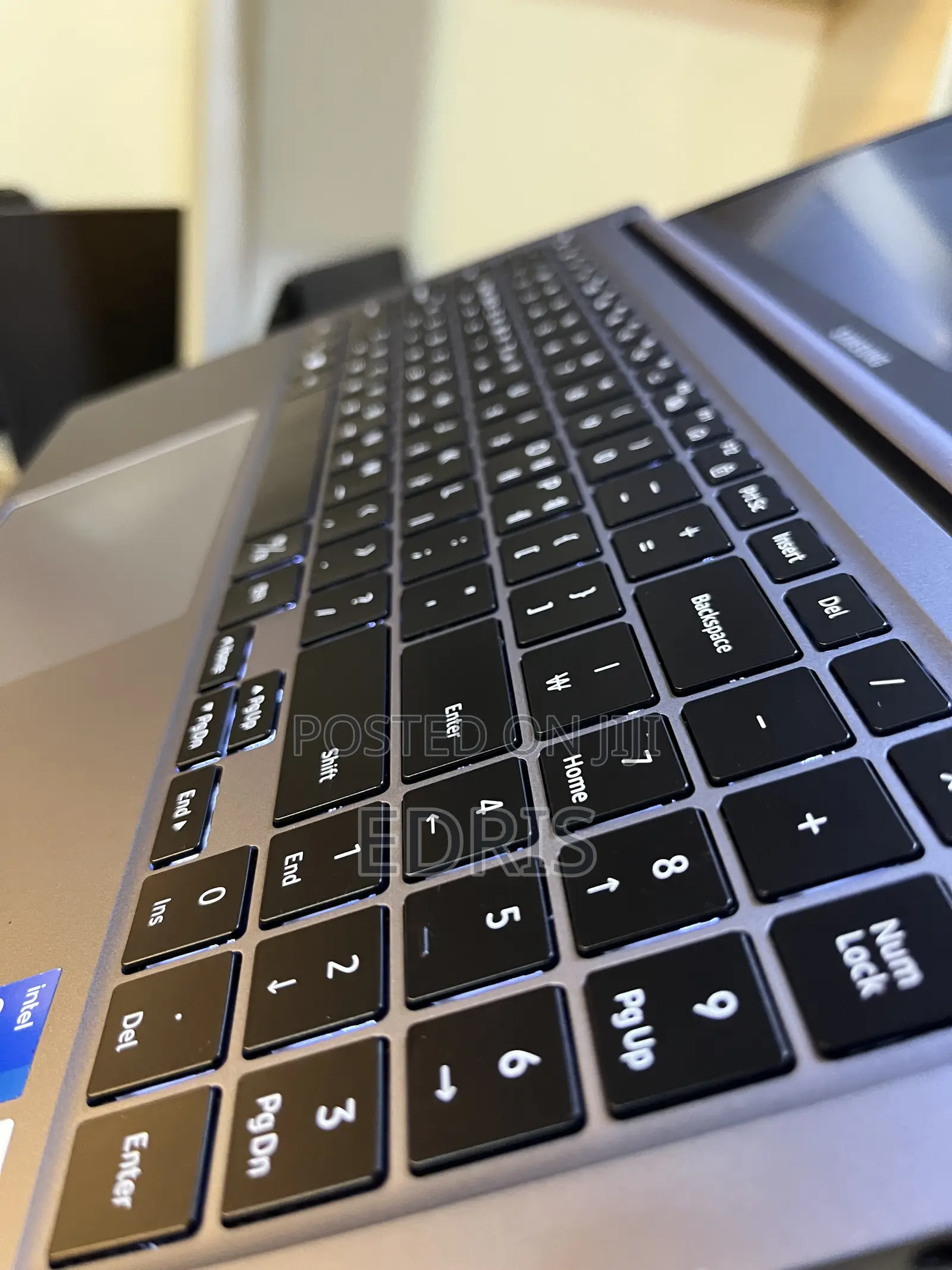 Laptop Samsung Galaxy Book4 16GB Intel Core i5 SSD 512GB