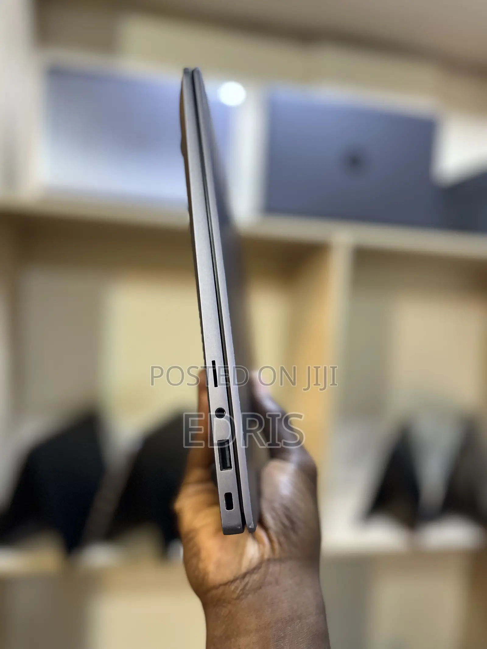 Laptop Samsung Galaxy Book4 16GB Intel Core i5 SSD 512GB