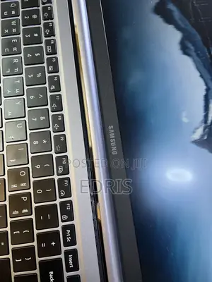 Laptop Samsung Galaxy Book4 16GB Intel Core i5 SSD 512GB
