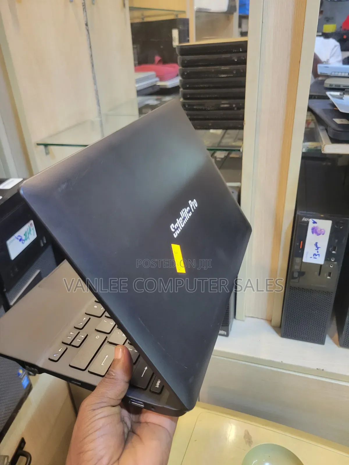 Laptop 4GB Intel Celeron eMMC 60GB