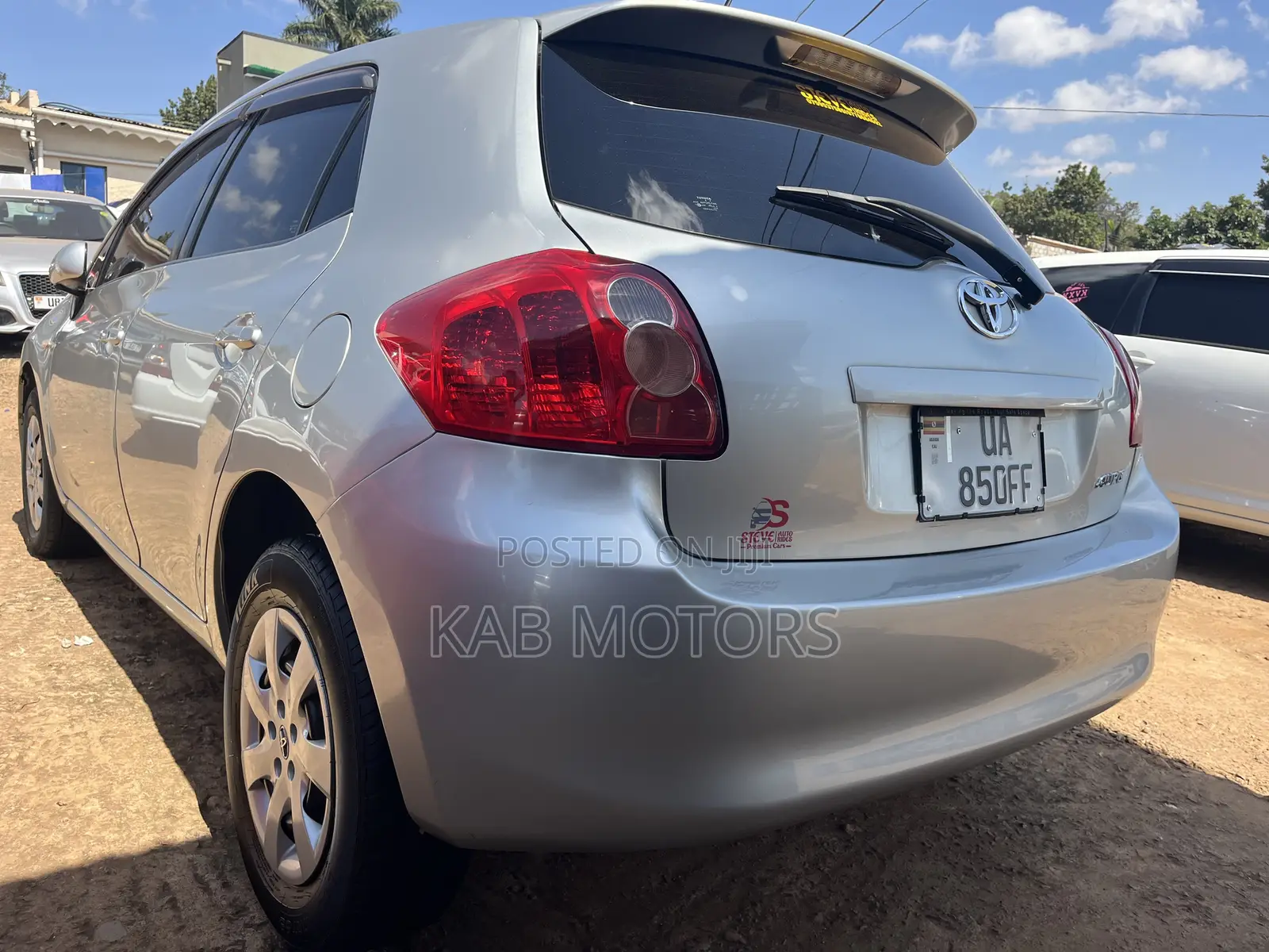 Toyota Auris 2010 Silver