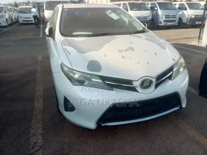 Toyota Auris 2013 White