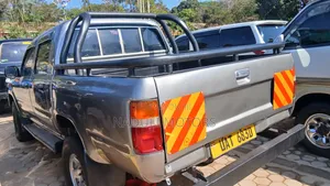 Toyota Hilux 2002