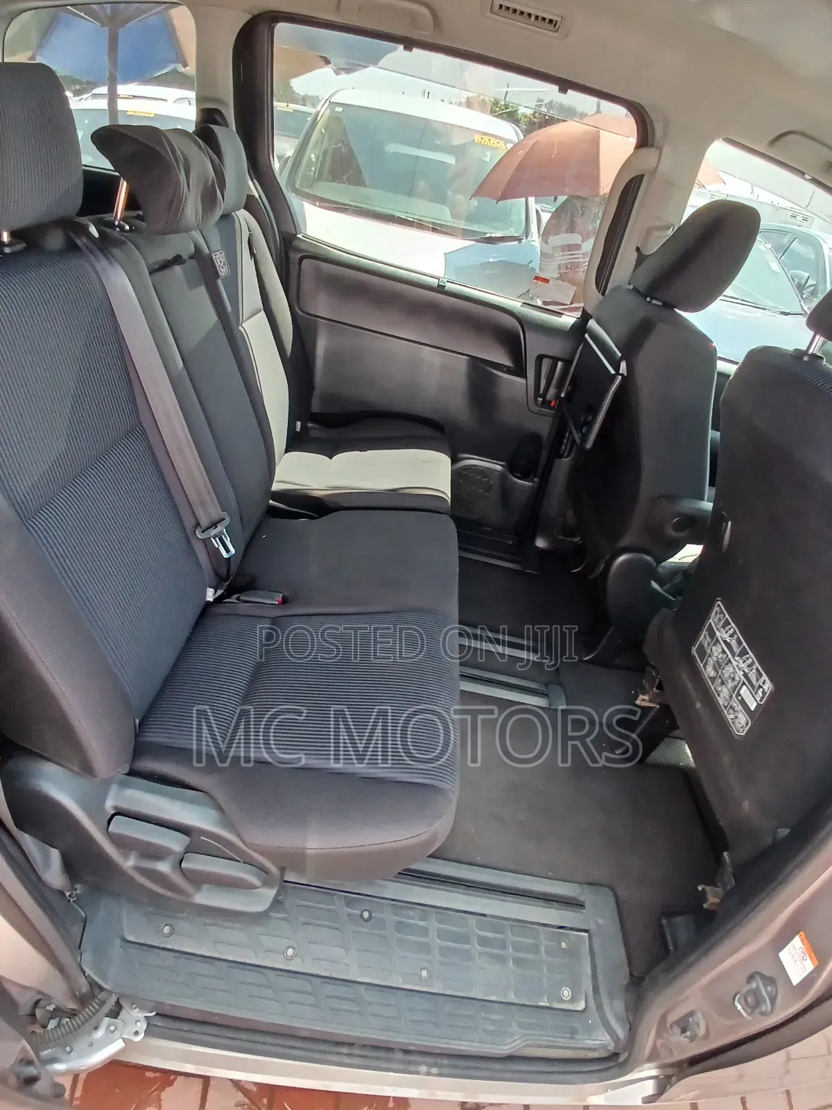 Toyota Noah 2016 Gray