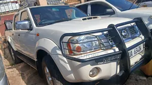 Nissan Hardbody 2008 White