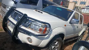 Nissan Hardbody 2008 White