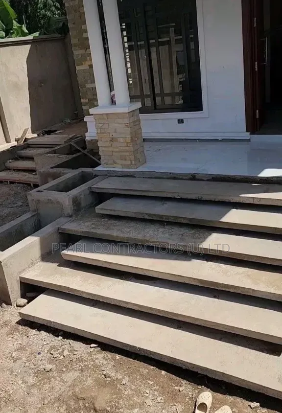 Floating Steps Construction