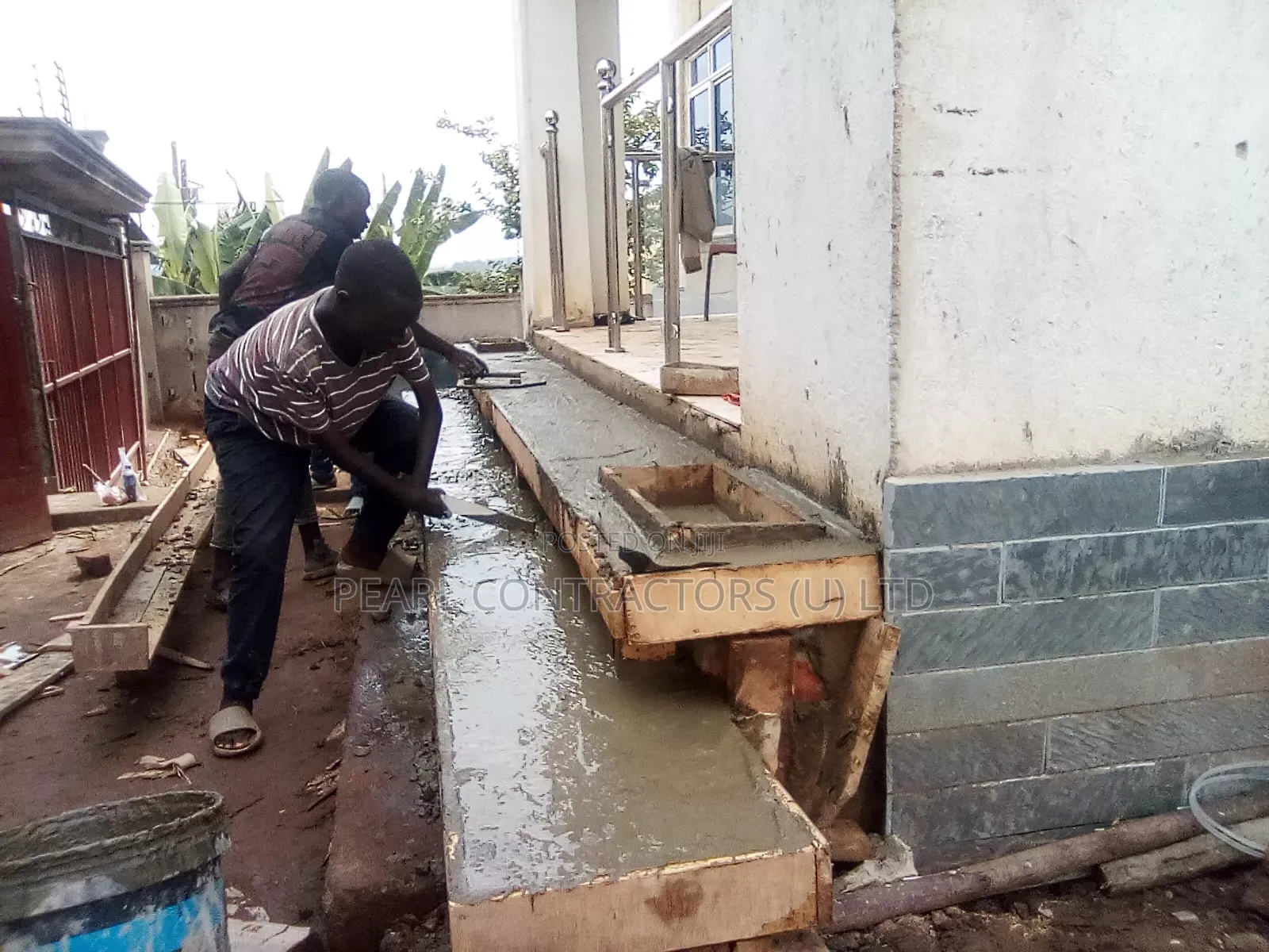 Floating Steps Construction