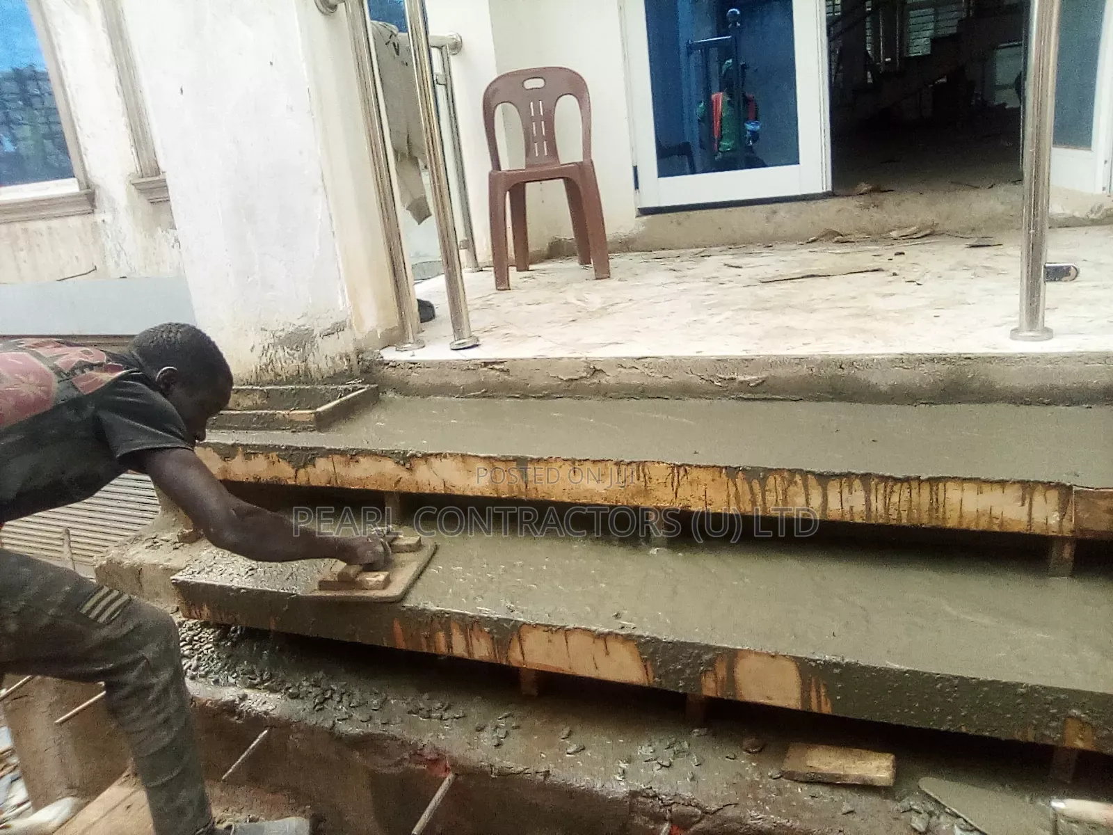 Floating Steps Construction