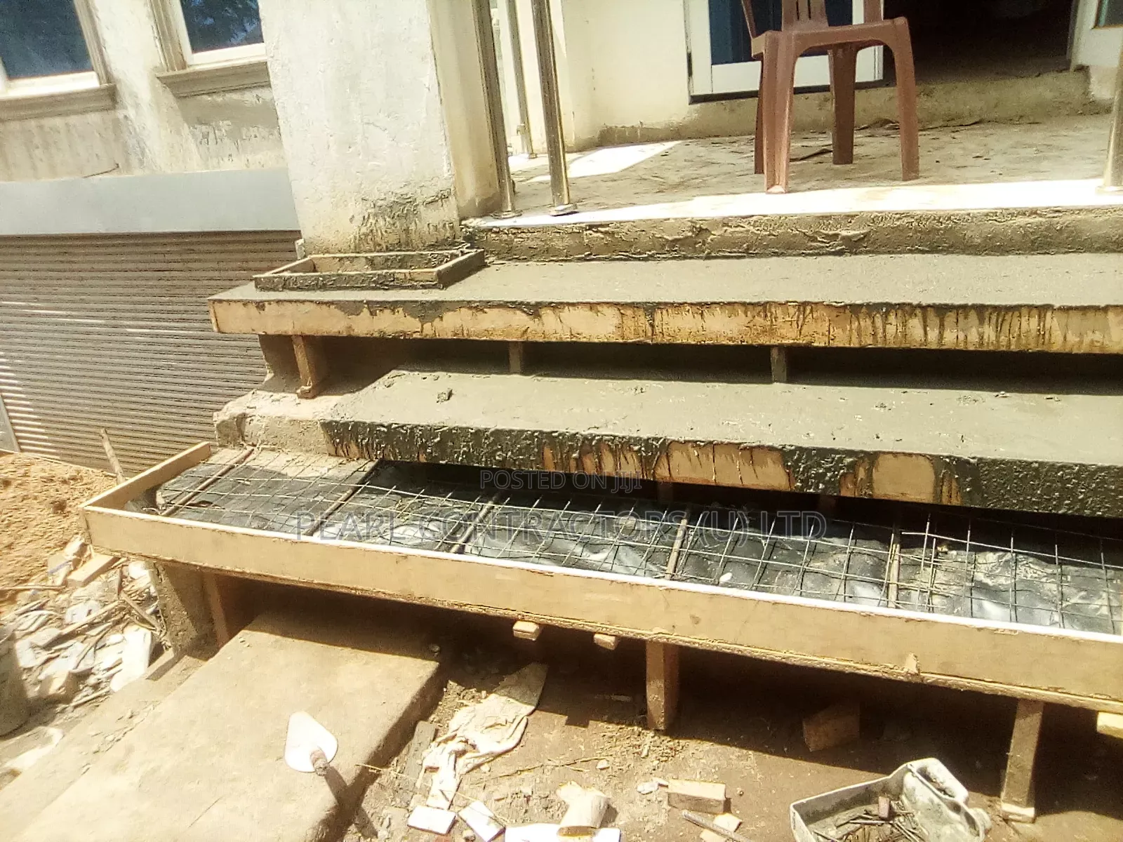 Floating Steps Construction