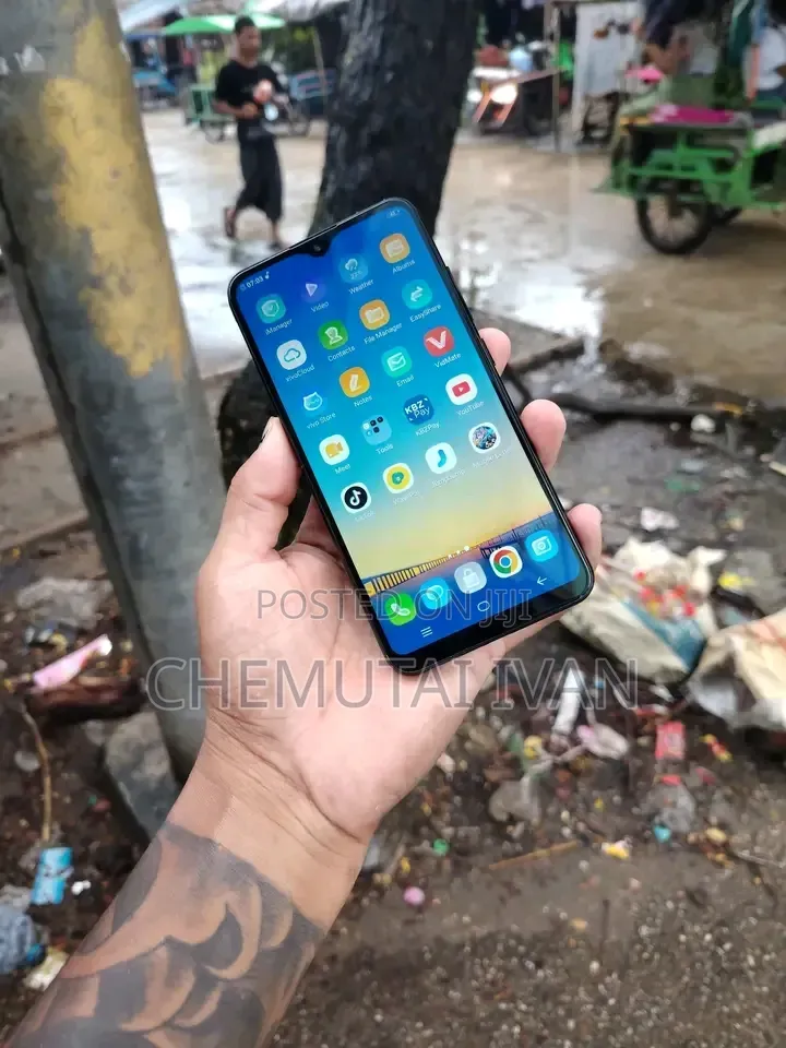 Vivo Y93 128 GB Black
