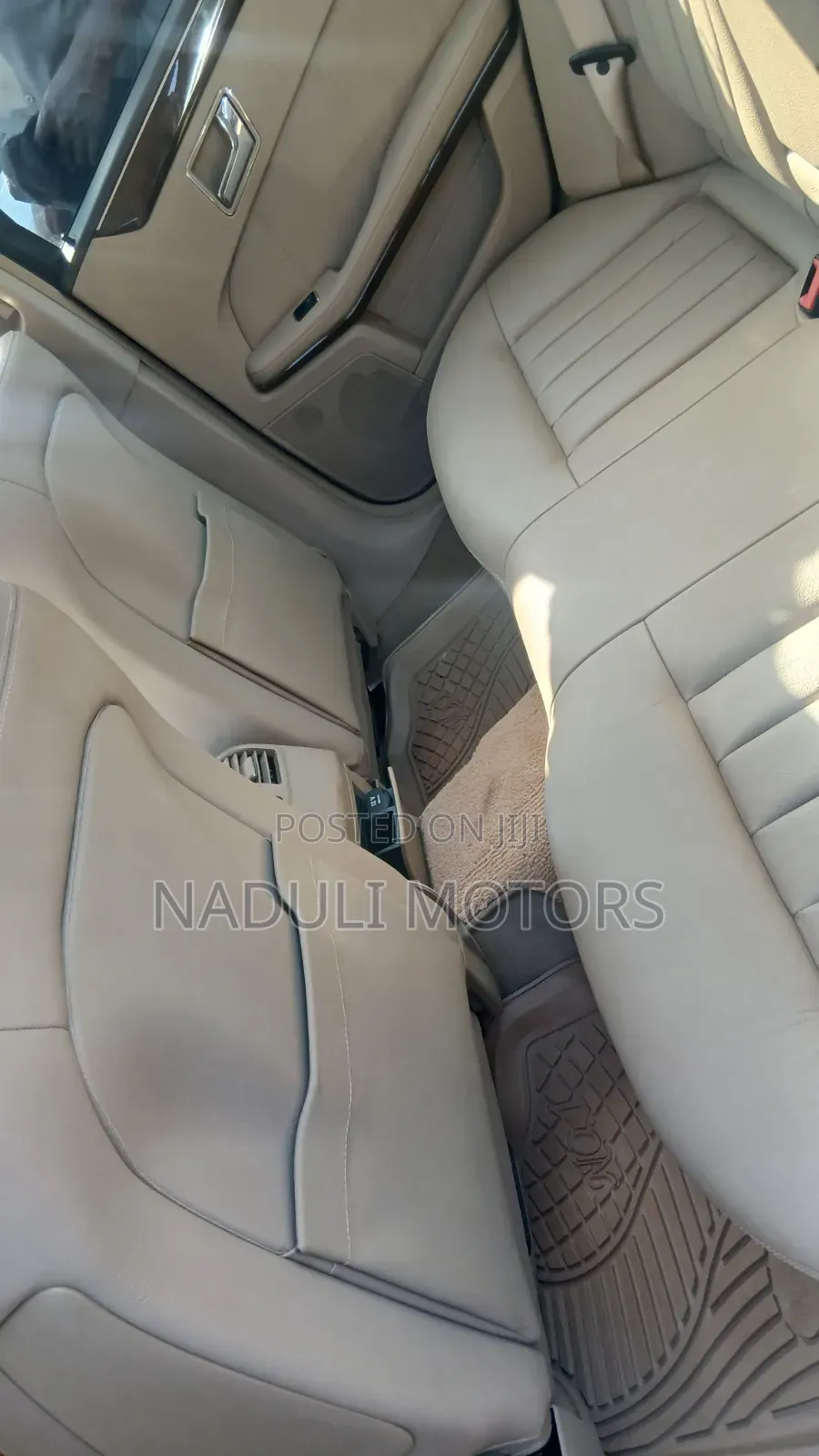 Mercedes-Benz E300 2011