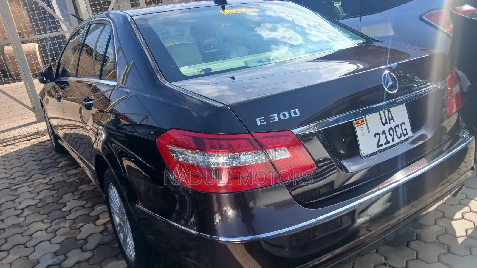 Mercedes-Benz E300 2011