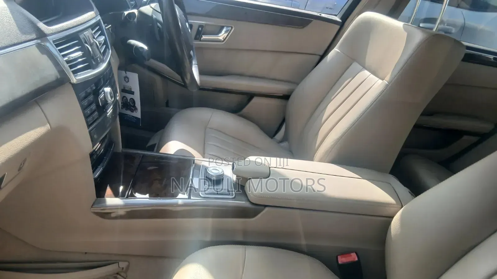 Mercedes-Benz E300 2011