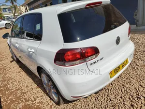 Volkswagen Golf 2011 White