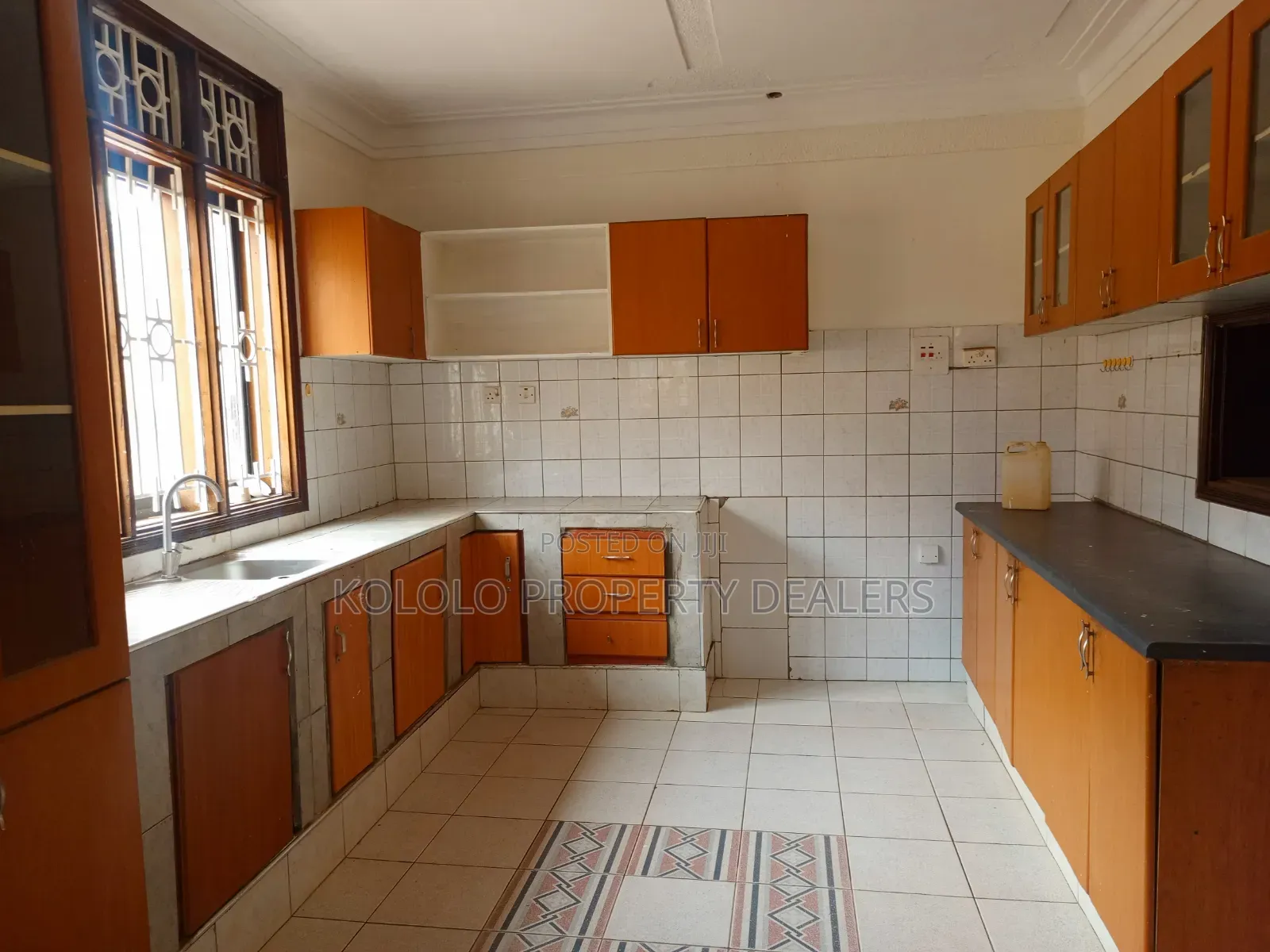 4bdrm Duplex in Naguru, Central Division for rent