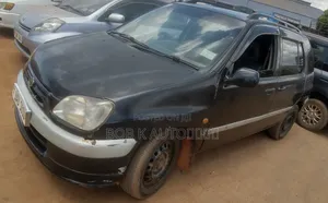 Toyota Raum 2000 Black