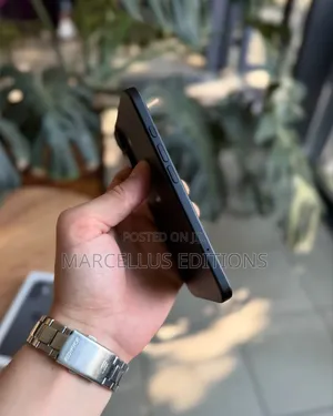 Apple iPhone 16 128 GB Black