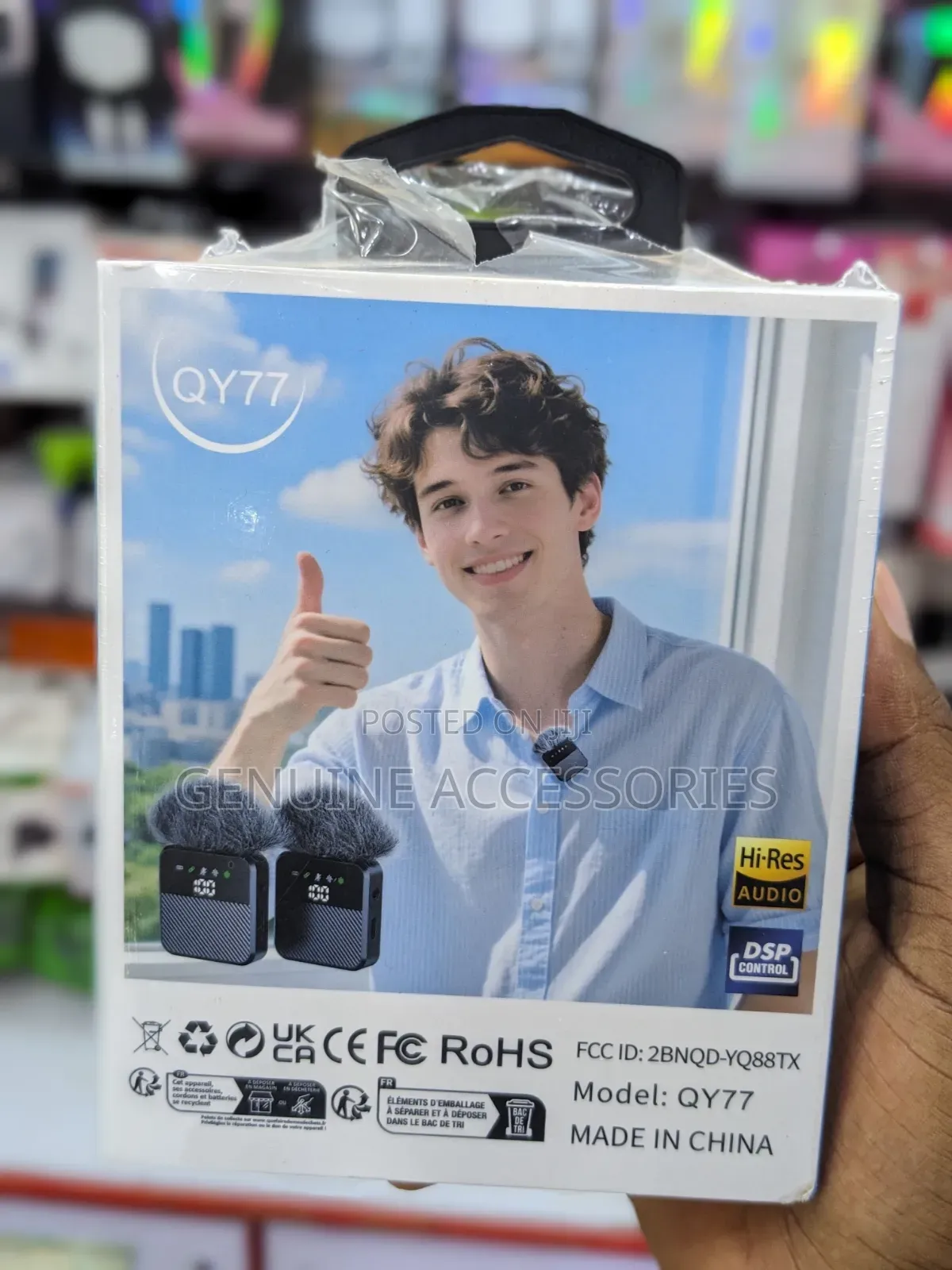 QY77 Lavalier Wireless Microphone