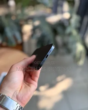 Apple iPhone 16 128 GB Black