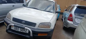 Toyota RAV4 1999 Silver