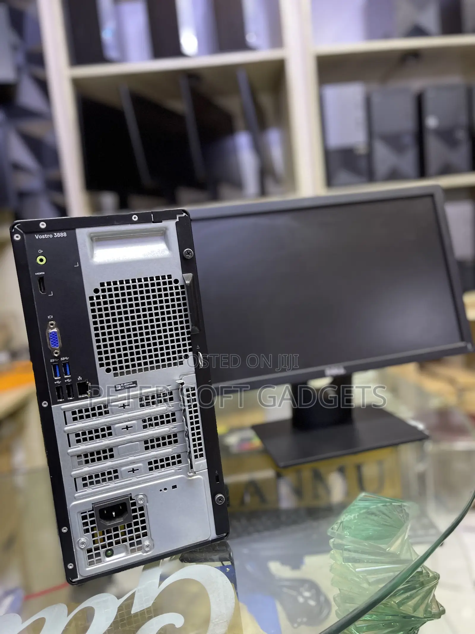 New Desktop Computer Dell Vostro 3030 8GB Intel Core i5 SSD 512GB