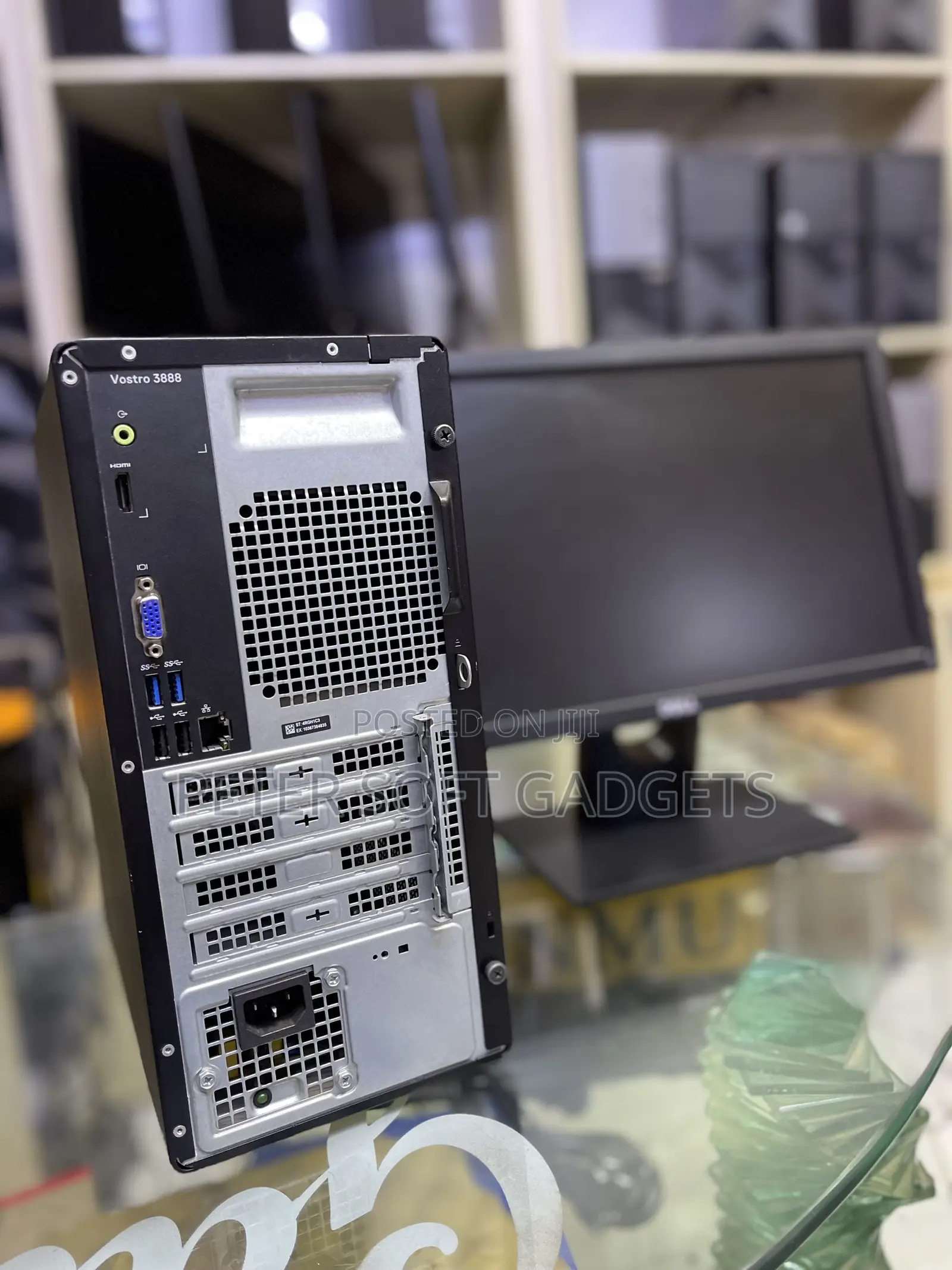 New Desktop Computer Dell Vostro 3030 8GB Intel Core i5 SSD 512GB