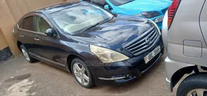 Nissan Fuga 2010 Black