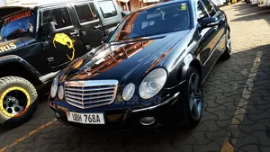 Mercedes-Benz E300 2007 Black