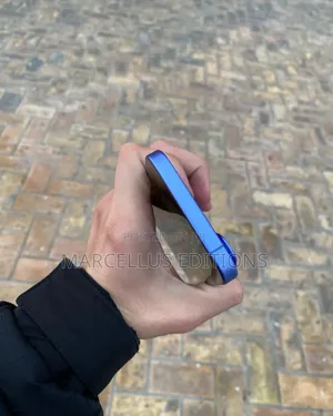Apple iPhone 16 256 GB Blue