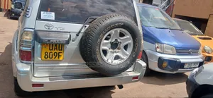 Toyota Land Cruiser Prado 2000 Silver