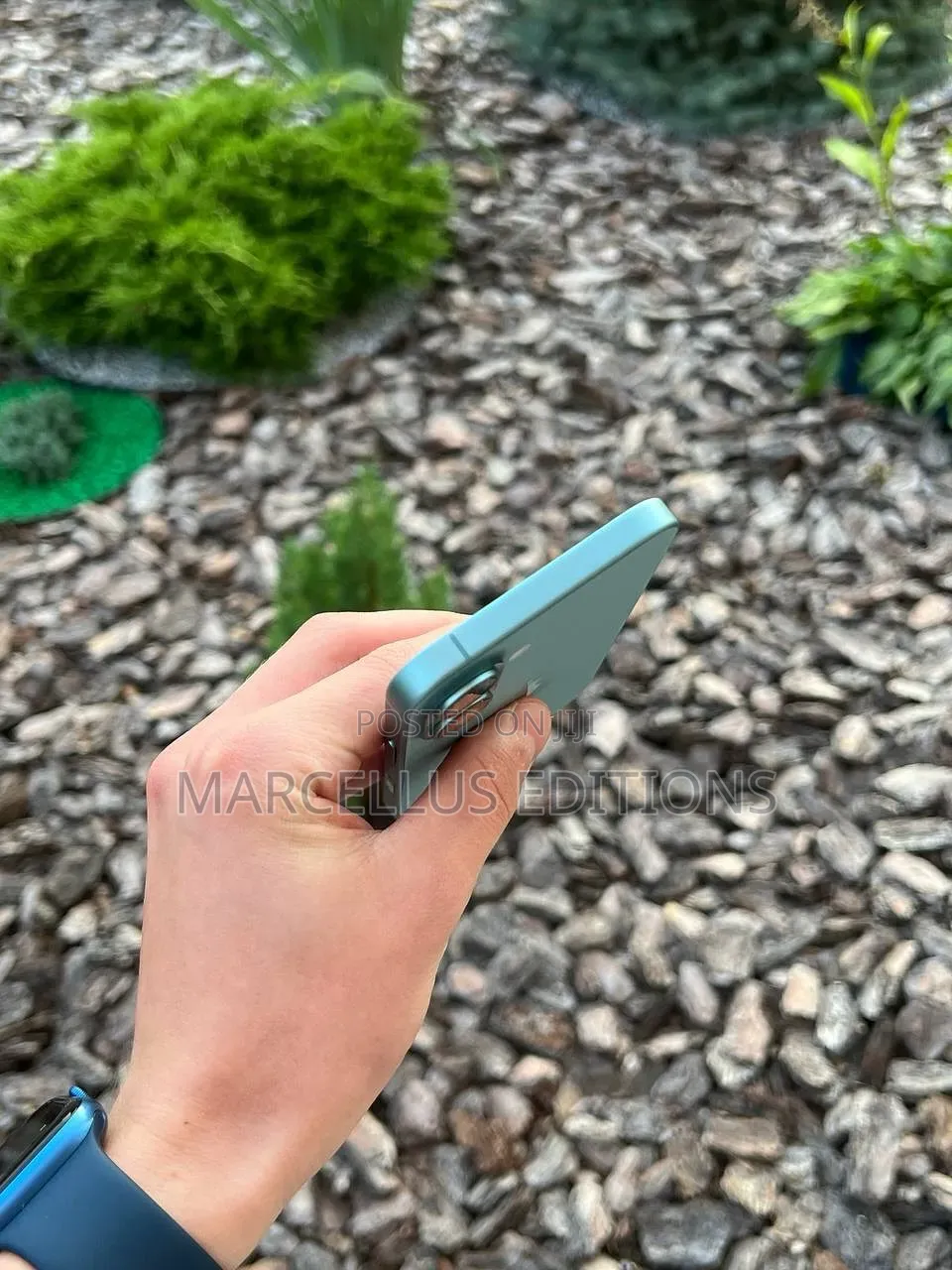 Apple iPhone 16 128 GB Green