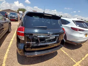 Toyota Vanguard 2013 Black