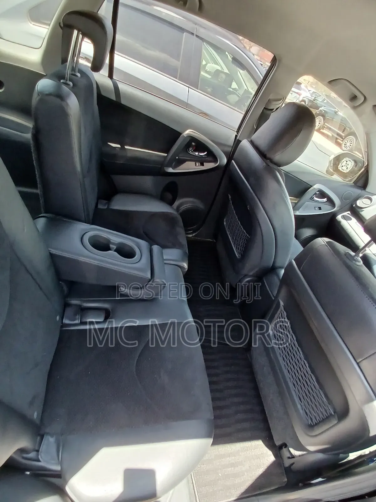 Toyota Vanguard 2013 Black
