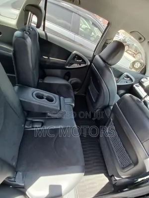 Toyota Vanguard 2013 Black