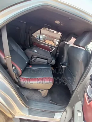 Toyota Fortuner 2021 Silver