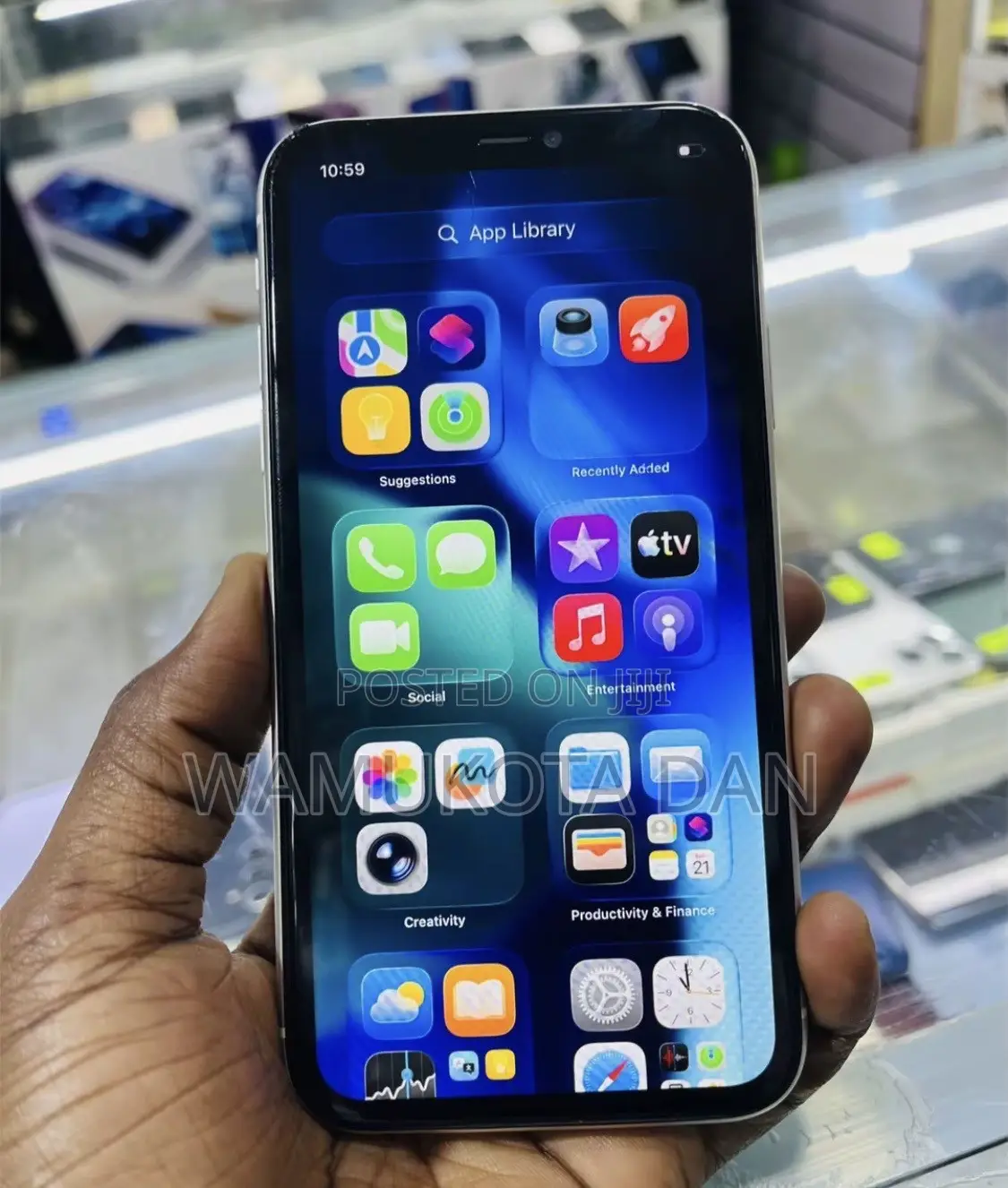 Apple iPhone 11 64 GB White